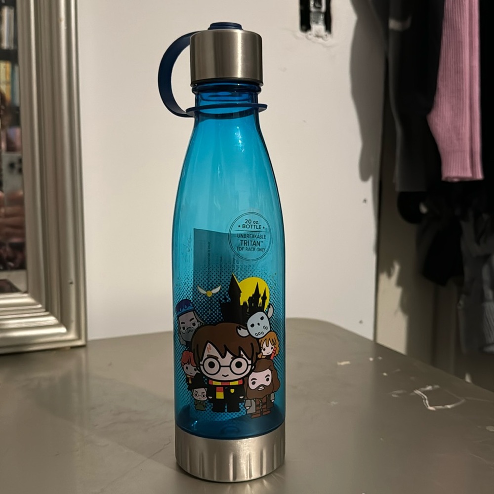 Silver Buffalo Harry Potter Chibi Plastic Water Bottle